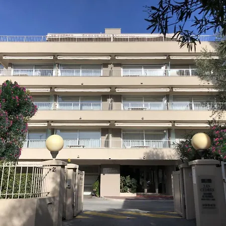 Climatisé Proche Plage, Commerces Et Gare Avec Balcon, Parking Et Wifi - Fr-1-466a-5